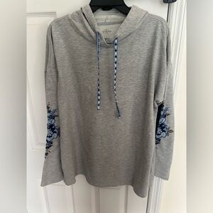 St. John’s Bay Active Women’s SS Large Gray Blue Long Sleeve Hoodie Embroidery